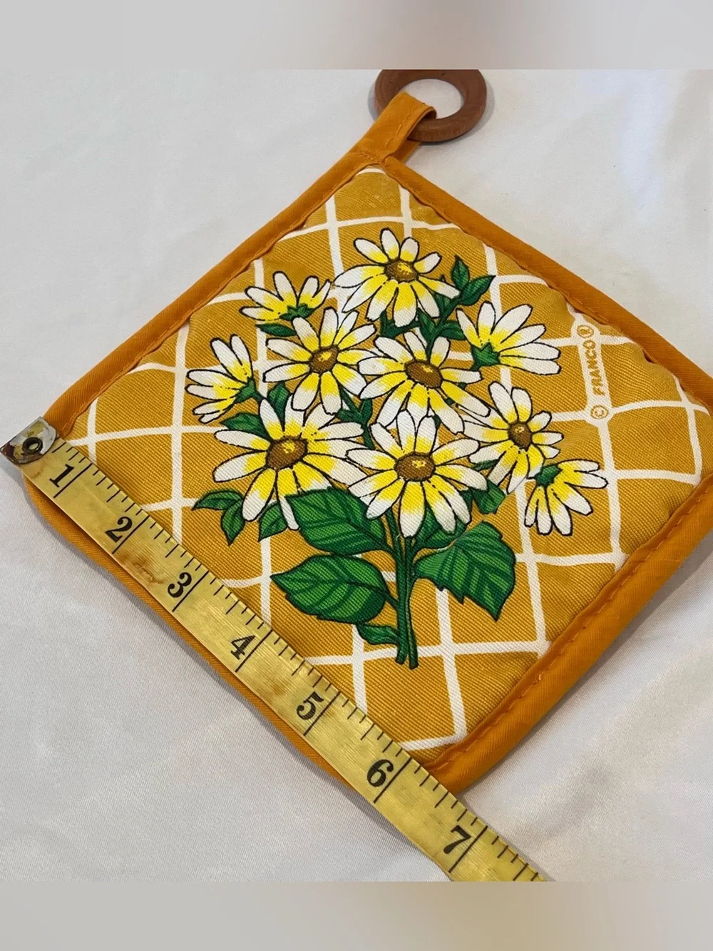 Vintage 70s FranCo Daisy Potholder